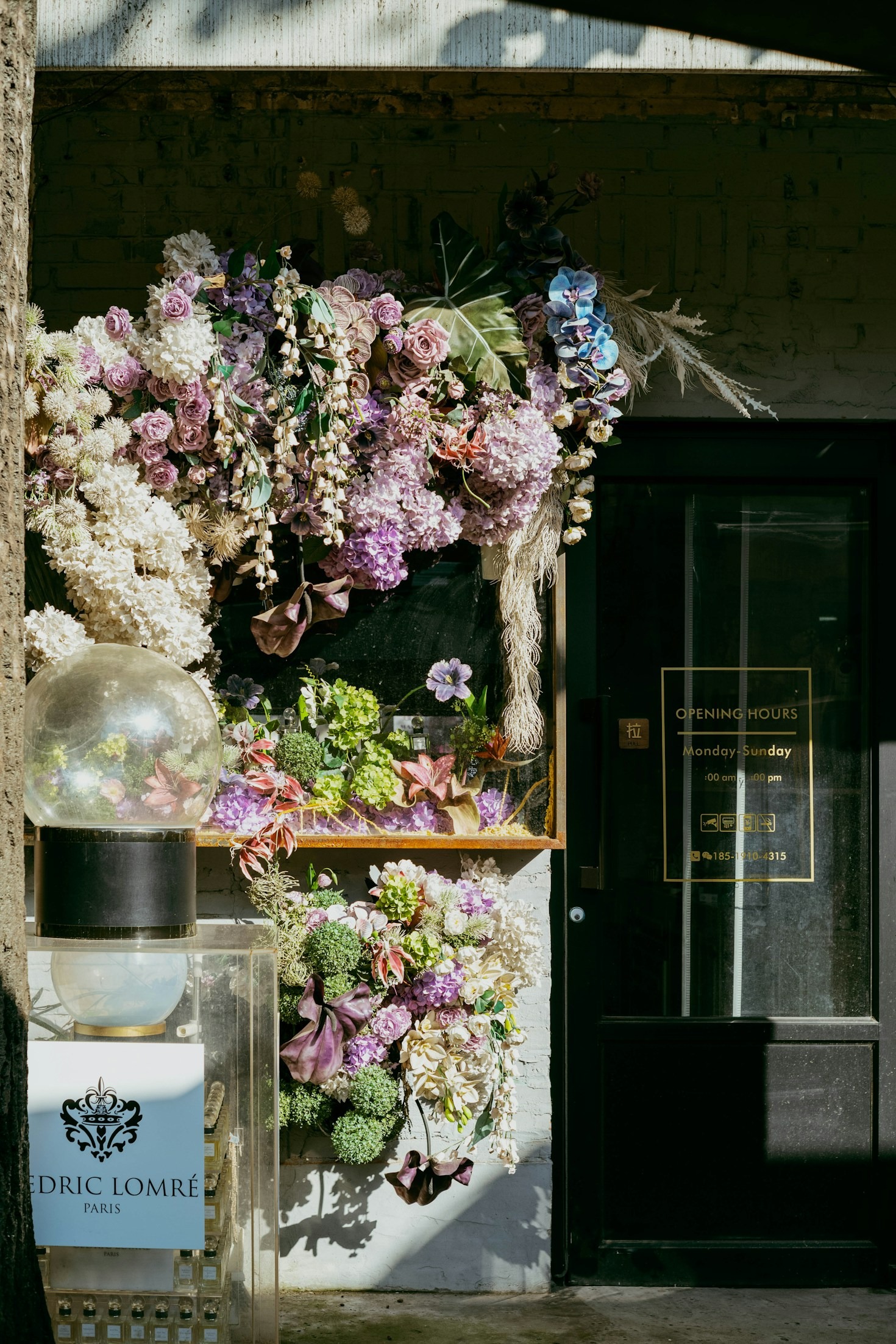 Exploring the Beauty of Vintage Floral Touch